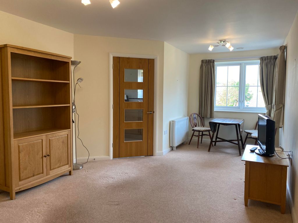 Property photo 2 of 14