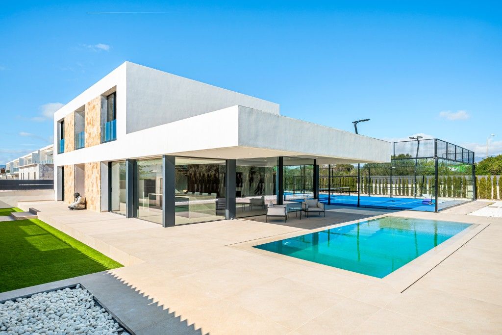 Property photo 1 of 20 Exterior And Pool