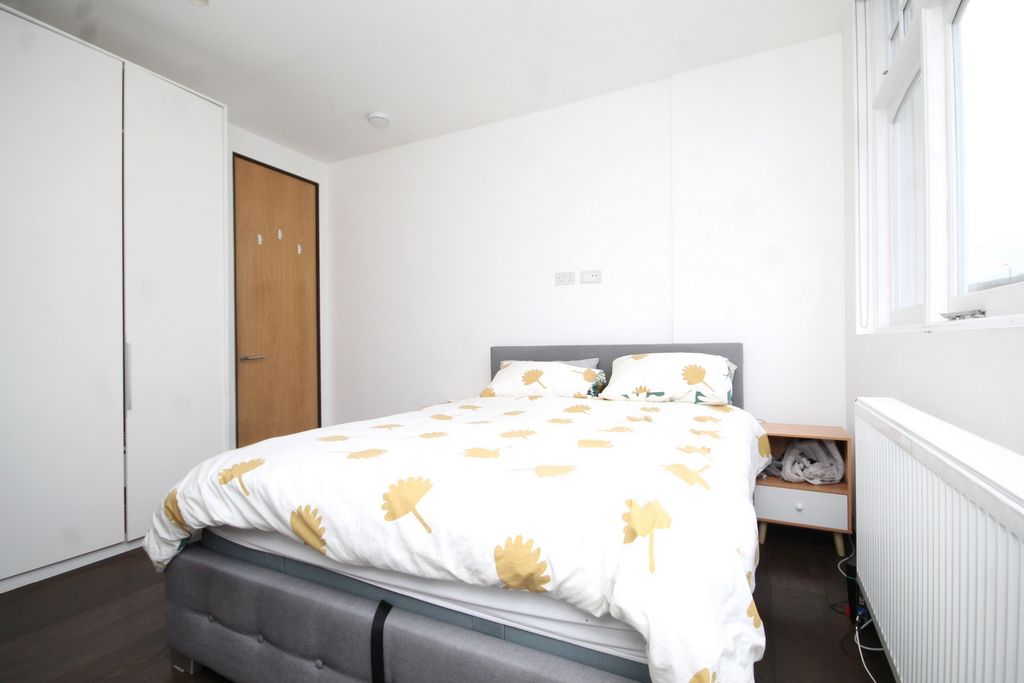 Property photo 2 of 8 Photo 2