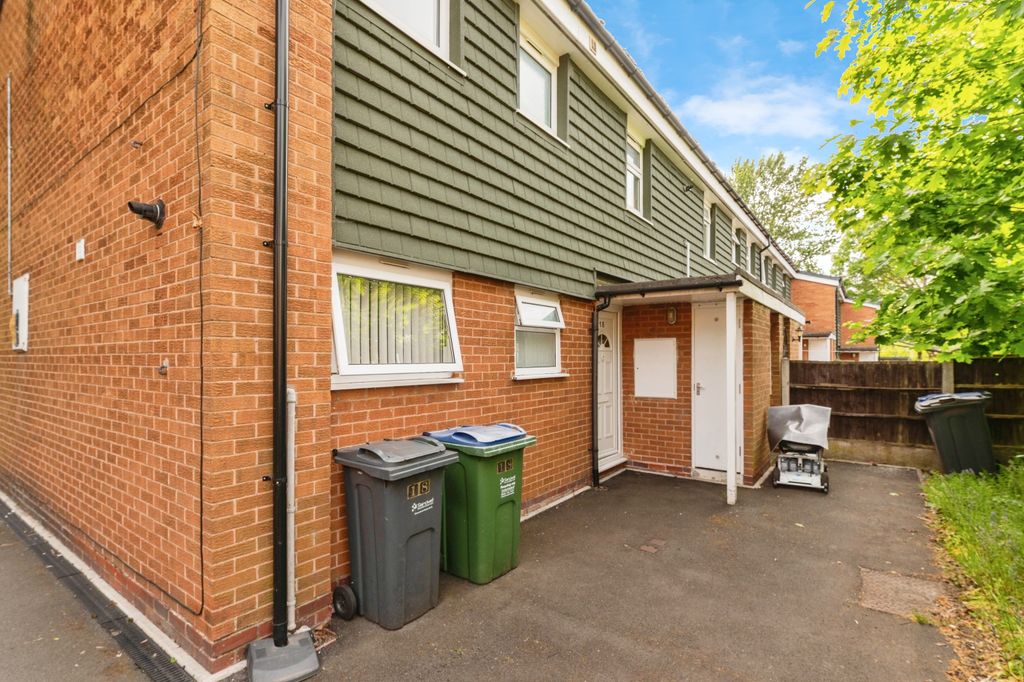 Property photo 2 of 9 2