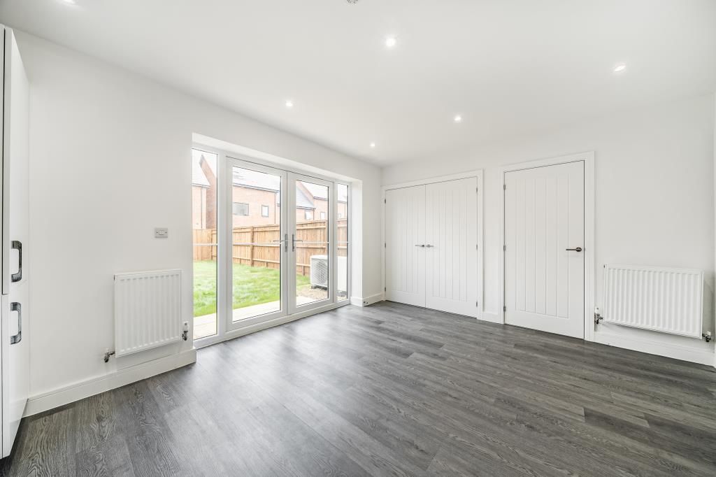 Property photo 1 of 13 Kitchen/Dining Area