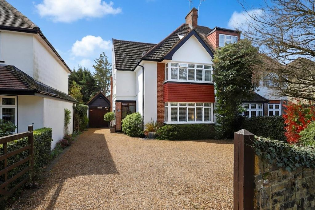 Property photo 1 of 18