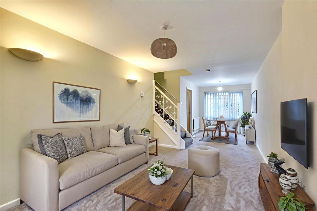 Property photo 2 of 16 Lounge_6.Jpeg