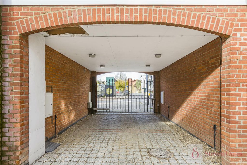 Property photo 2 of 18 6358Bd1A60F28.Jpg