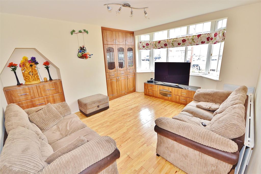 Property photo 2 of 8 2.Jpg