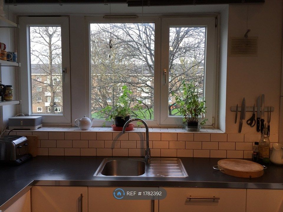 Property photo 2 of 15 Kitchen