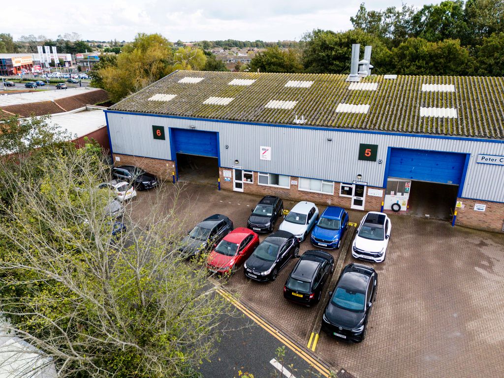 Property photo 2 of 7