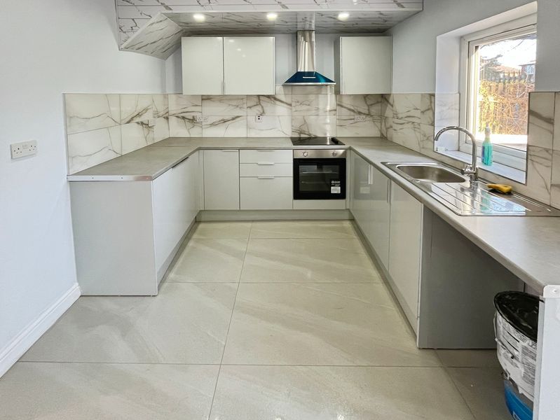 Property photo 3 of 13 Kitchen