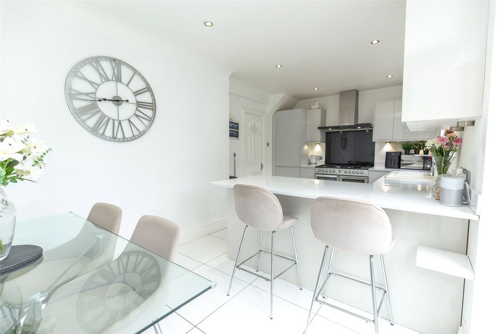 Property photo 2 of 17 Picture No. 08