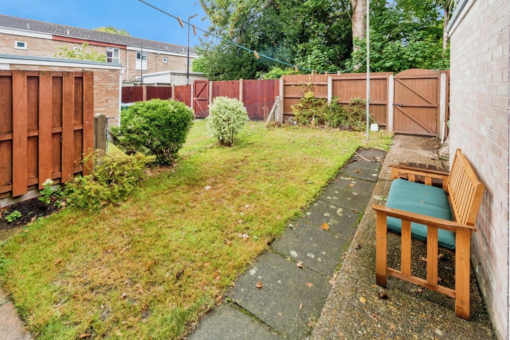 Property photo 3 of 17 Photo