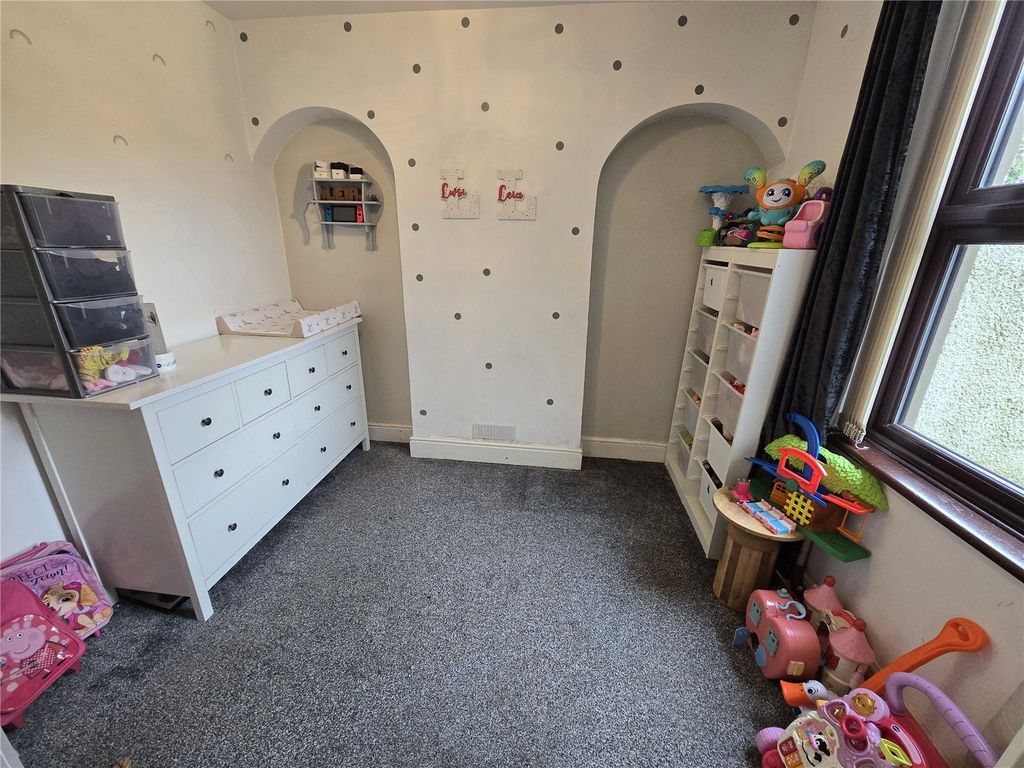 Property photo 3 of 18 Picture No. 28