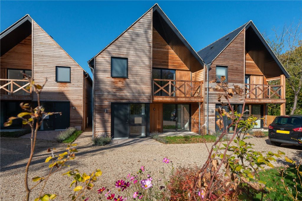 Property photo 1 of 29 Picture No. 03