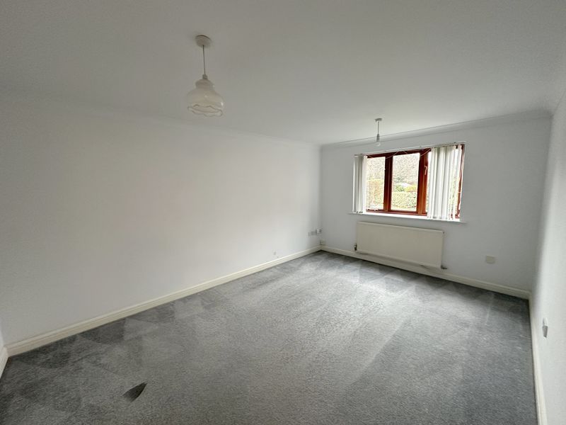 Property photo 3 of 10 Photo 9