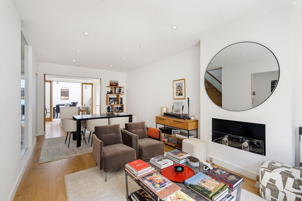 Property photo 1 of 16 Reception Room