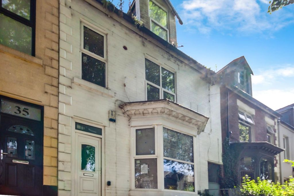 Property photo 1 of 13 Front