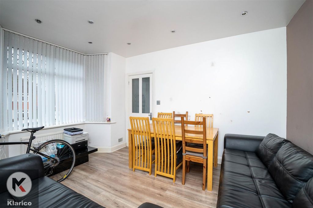 Property photo 3 of 18 Photo-2.Jpg