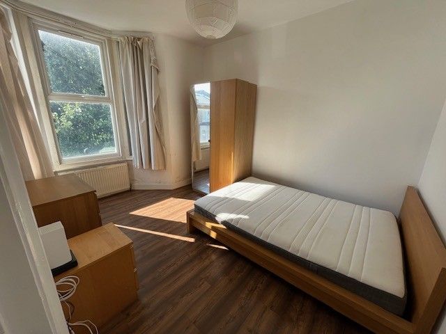 Property photo 3 of 6 Gallery