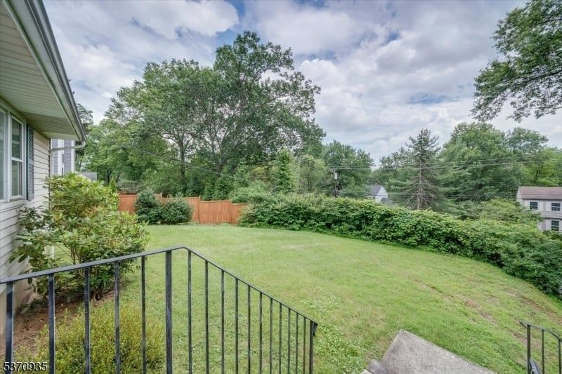 Property photo 3 of 8 <Alttext/>
