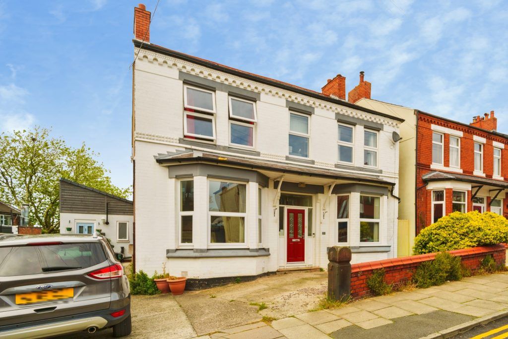 Property photo 2 of 19