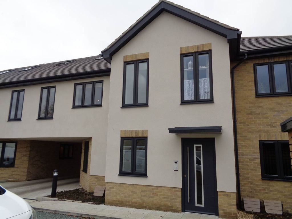 Property photo 1 of 12 Dsc00203