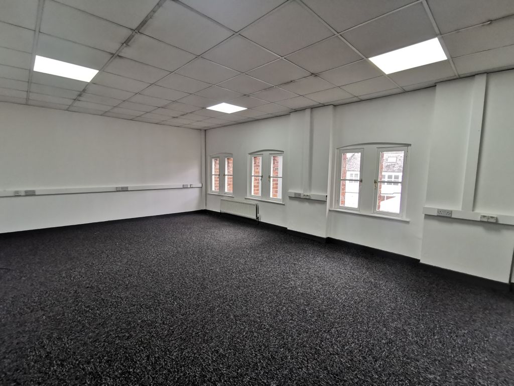 Property photo 1 of 3