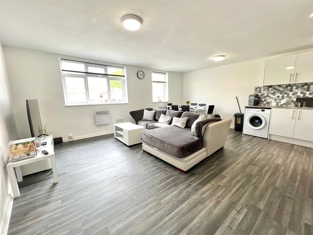 Property photo 1 of 10 Img_4095.Jpg