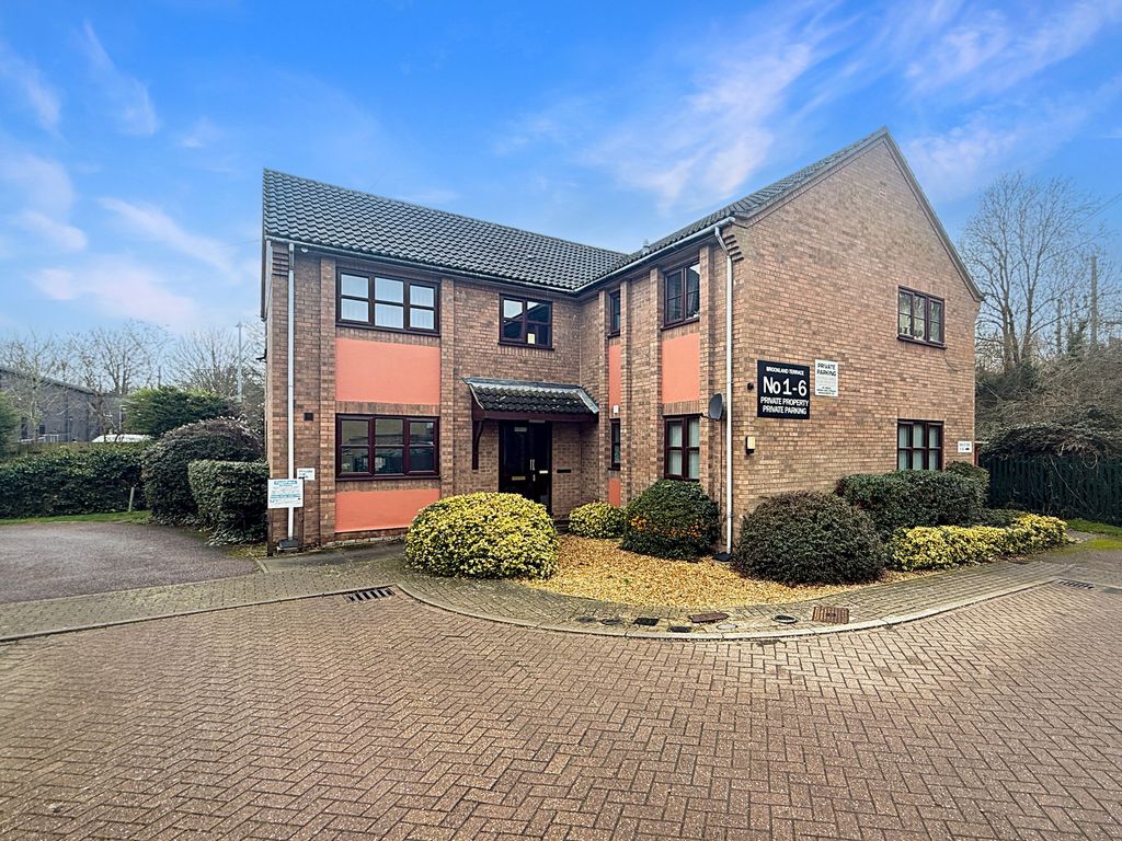 Property photo 1 of 5