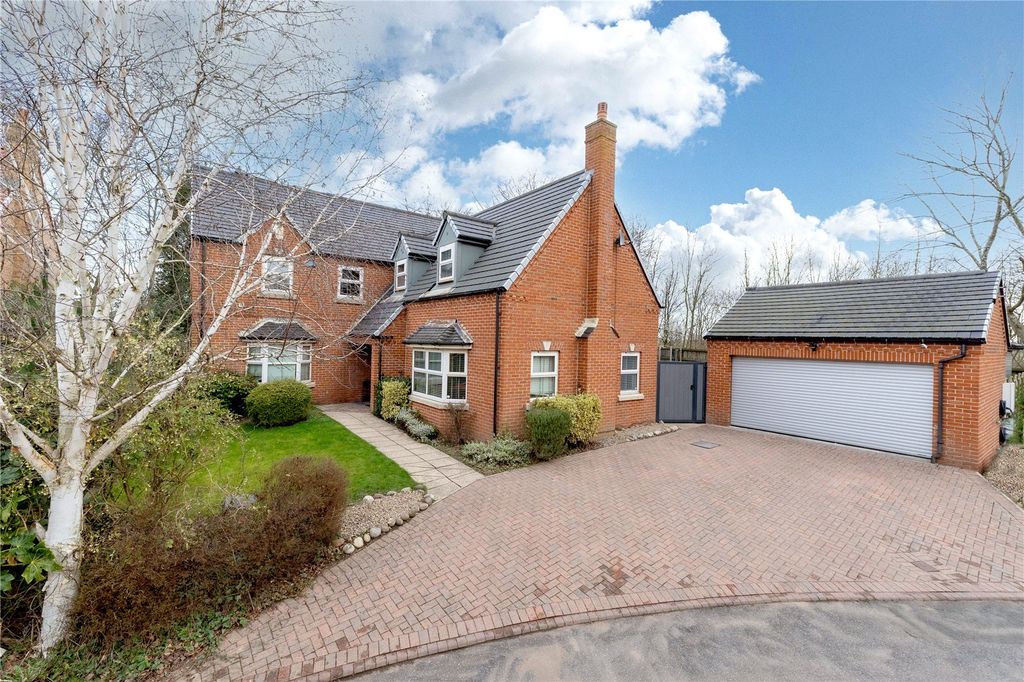 Property photo 1 of 23 Picture No. 13