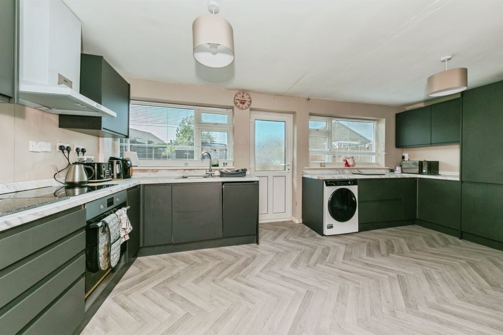 Property photo 2 of 15 Refitted Kitchen Diner: