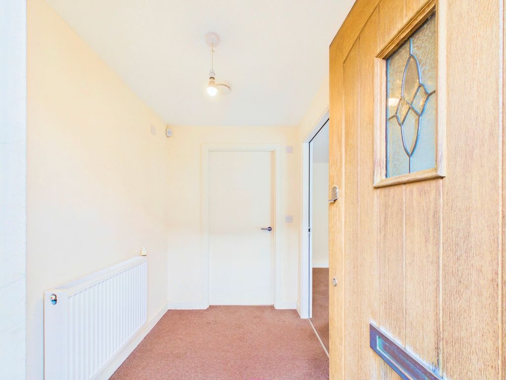 Property photo 2 of 33