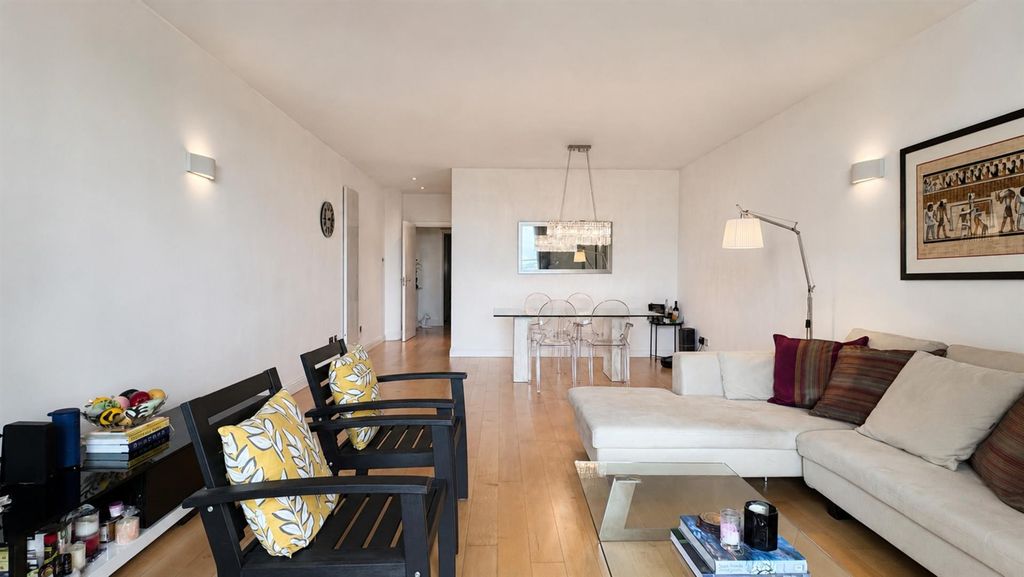 Property photo 3 of 17 Flat 640, Point West14.Jpg