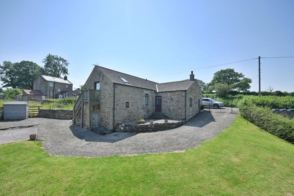Property photo 3 of 21