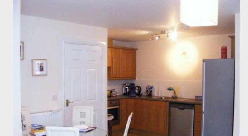 Property photo 3 of 6 Kitchen