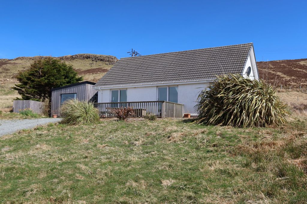 2 bed detached bungalow for saleLochbay, Waternish, Isle Of Skye IV55