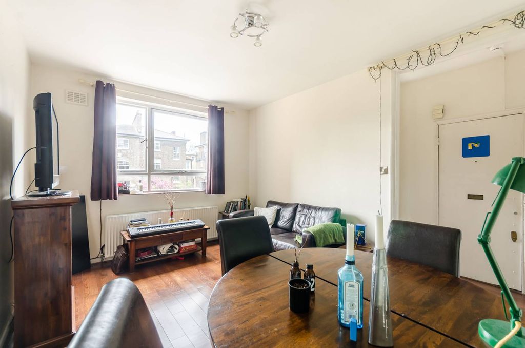 Property photo 3 of 6
