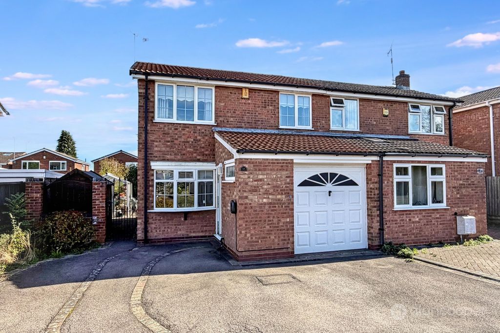 Property photo 1 of 11 5602351