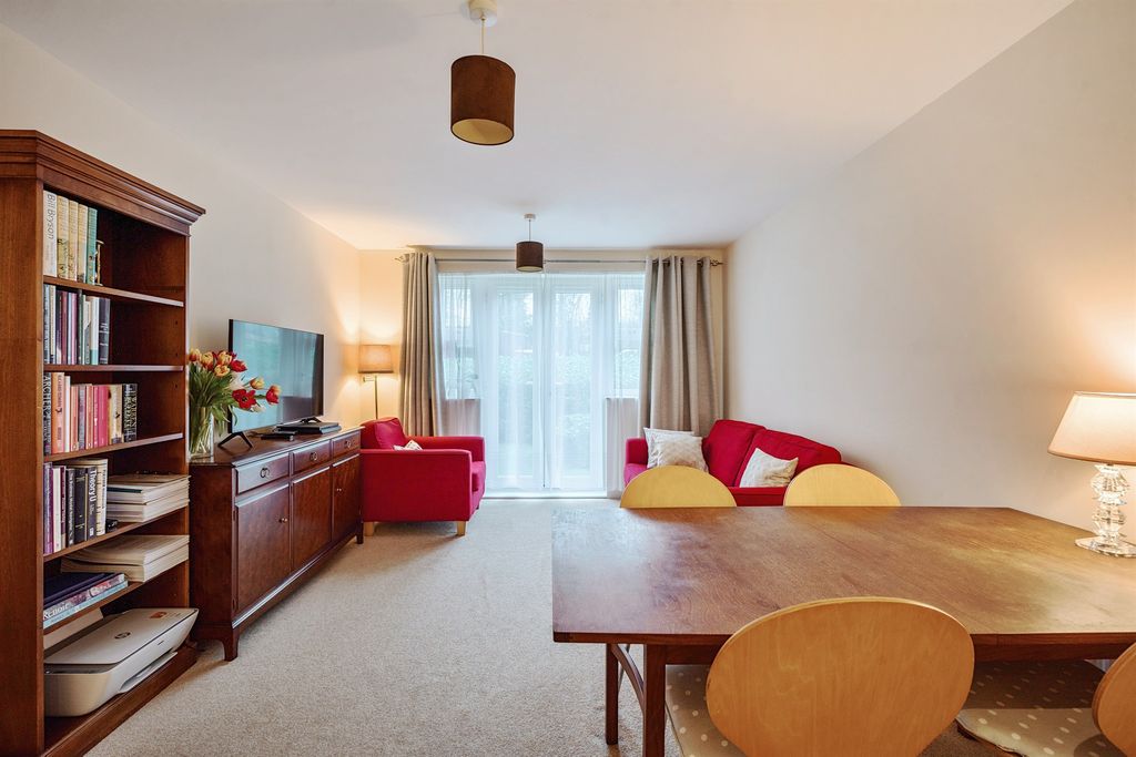 Property photo 2 of 12