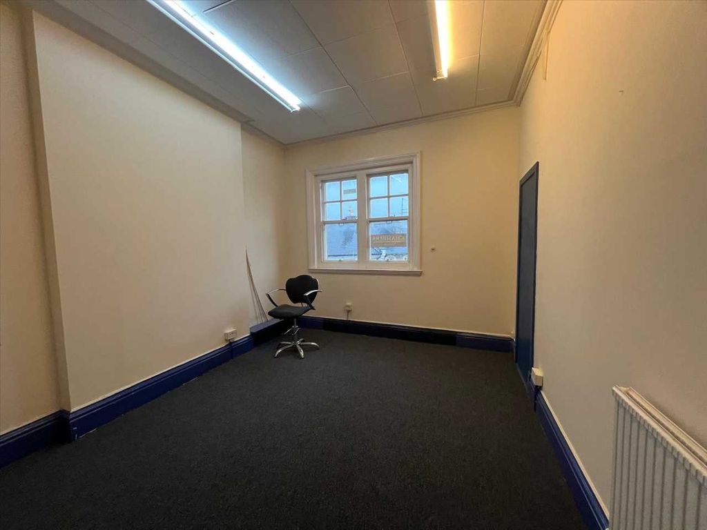 Property photo 2 of 2 Office