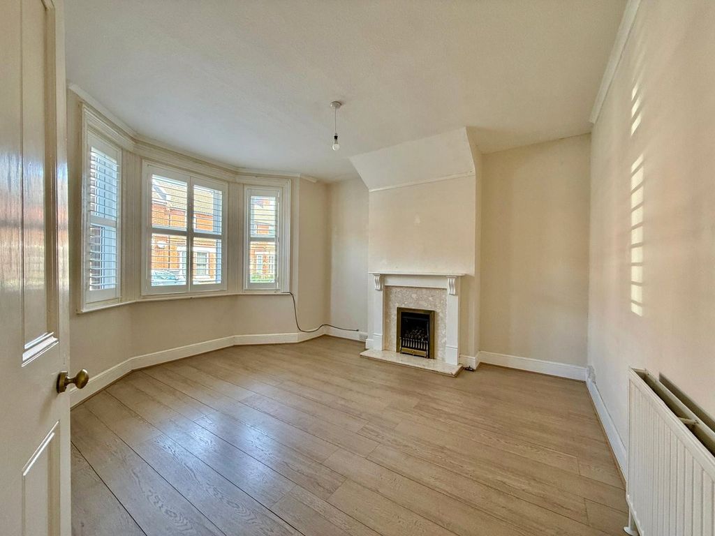 Property photo 2 of 10 Picture No. 19