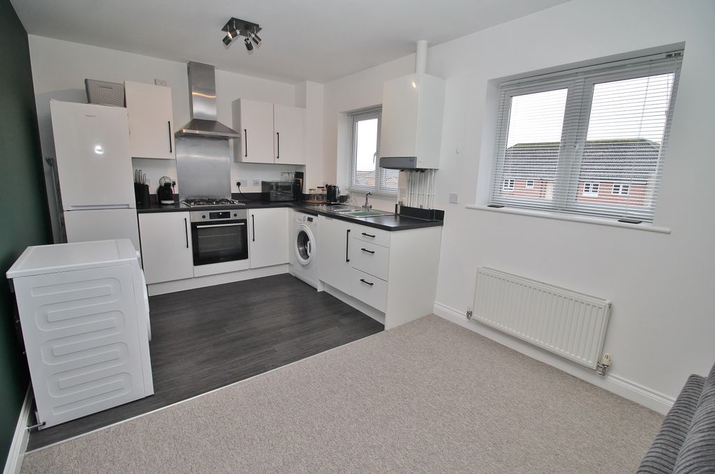 Property photo 3 of 15