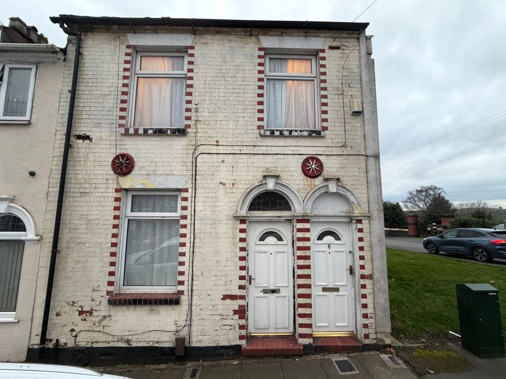 Property photo 1 of 27