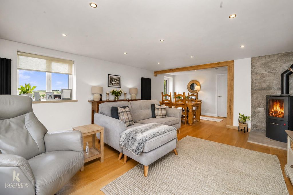 Property photo 2 of 70 2.Jpg