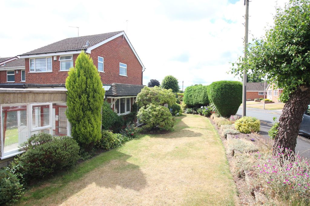 Property photo 2 of 19