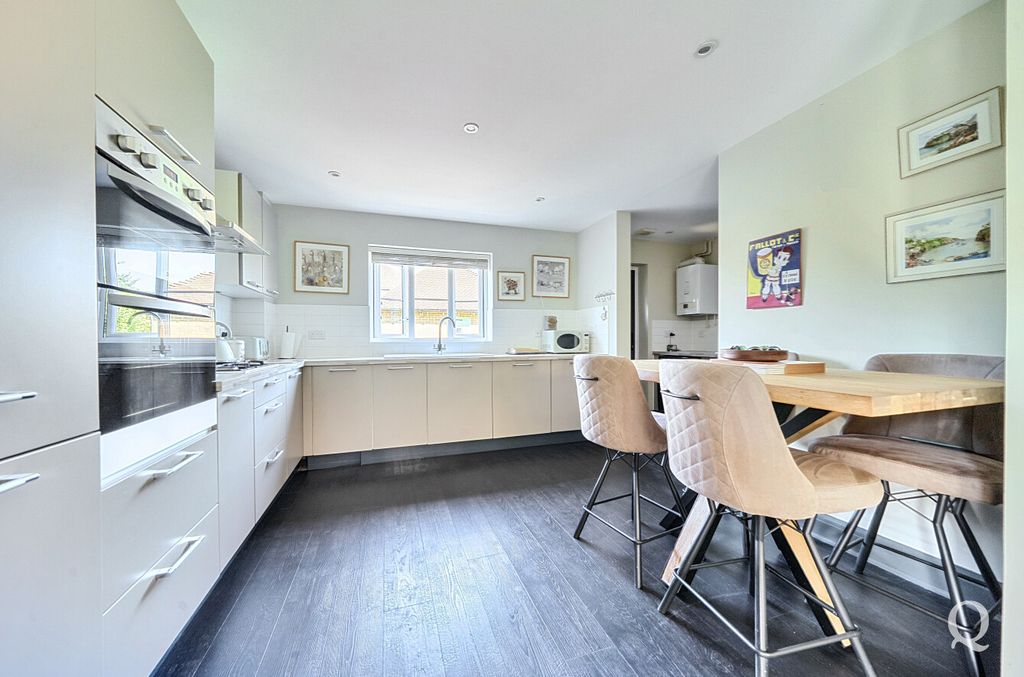 Property photo 3 of 31 Add8ee7A-13c7-44d...