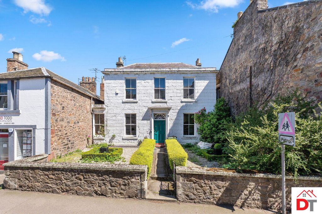 Property photo 1 of 38