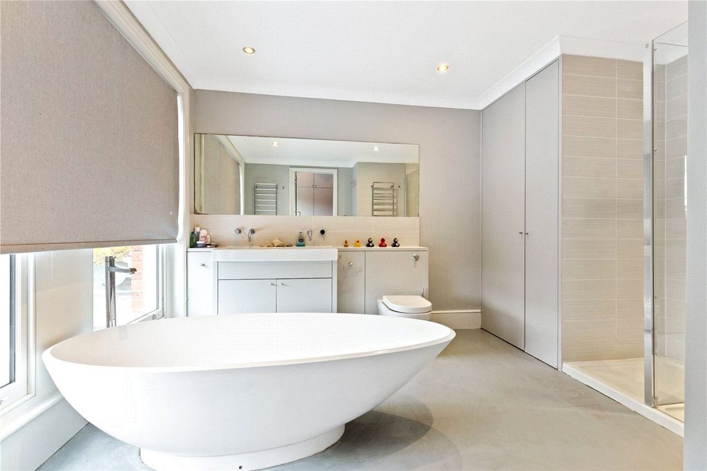 Property photo 3 of 11 Picture No. 02