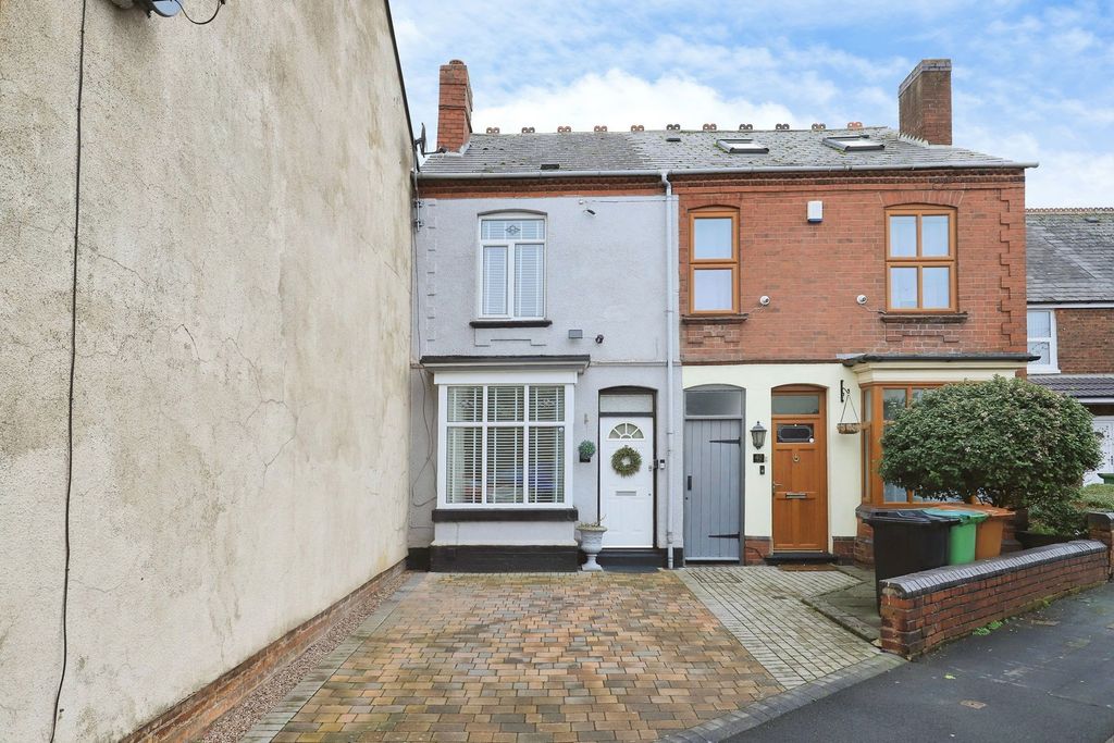 Property photo 1 of 25