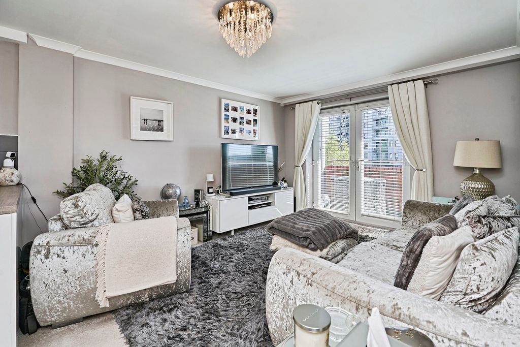 Property photo 2 of 14 Pbox-Img.Jpg