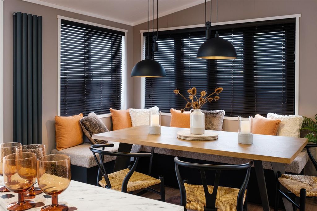 Property photo 3 of 16 Dining.Jpg