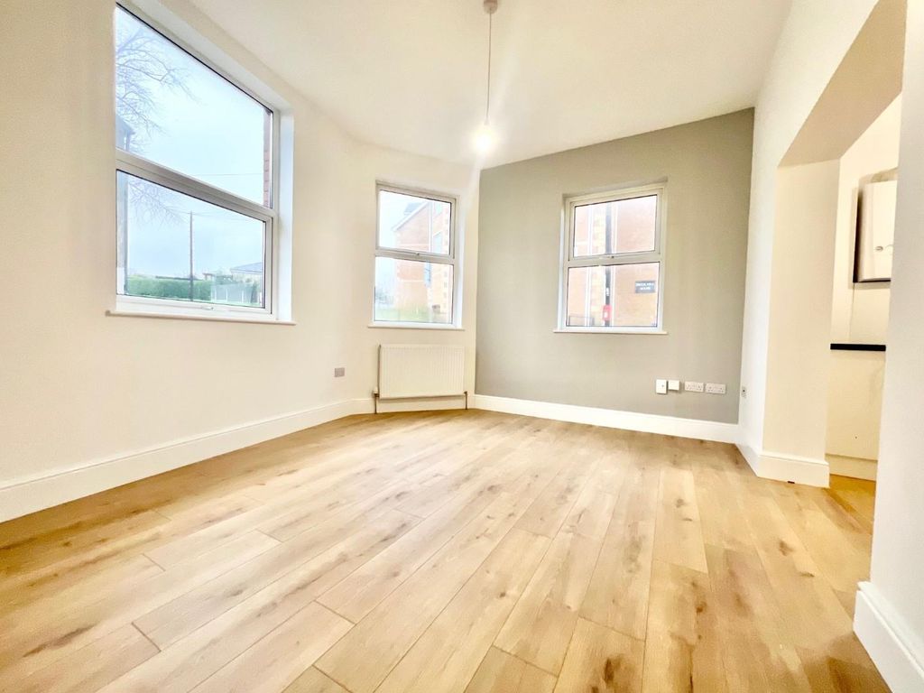 Property photo 2 of 10 Flat 1 Brookhill 6.Jpg